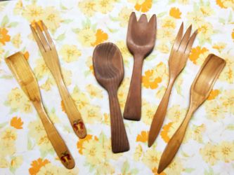 Vintage Wooden Servers Salad Tongs