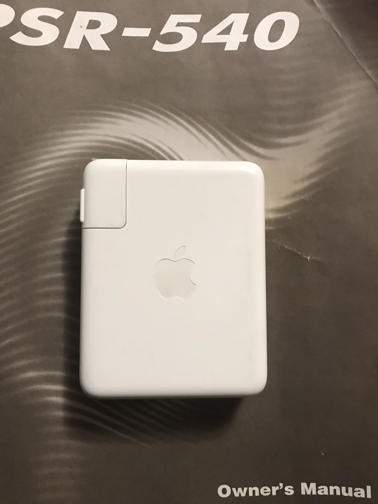 Apple 140W Adapter 