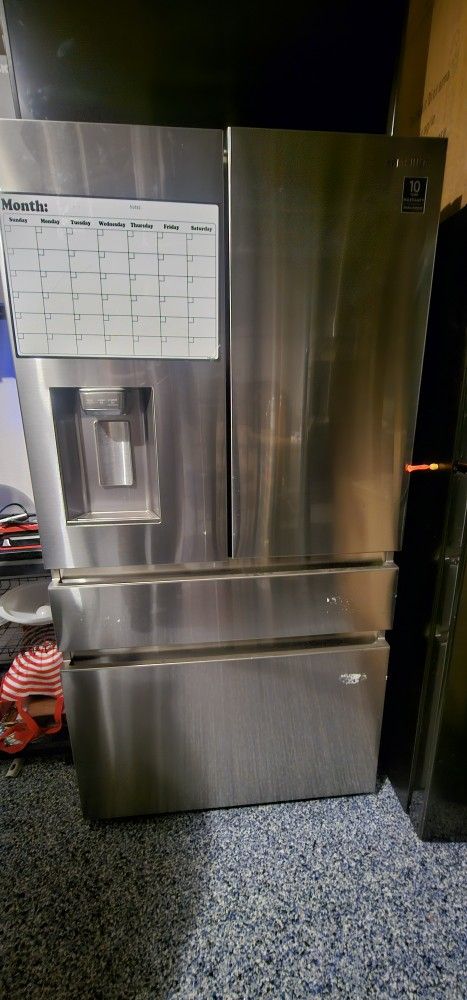 Refrigerator