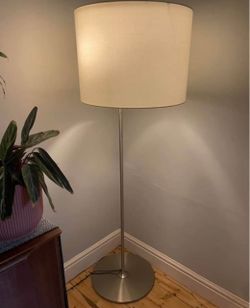 Floor Lamp with Drum Shade ( read description)