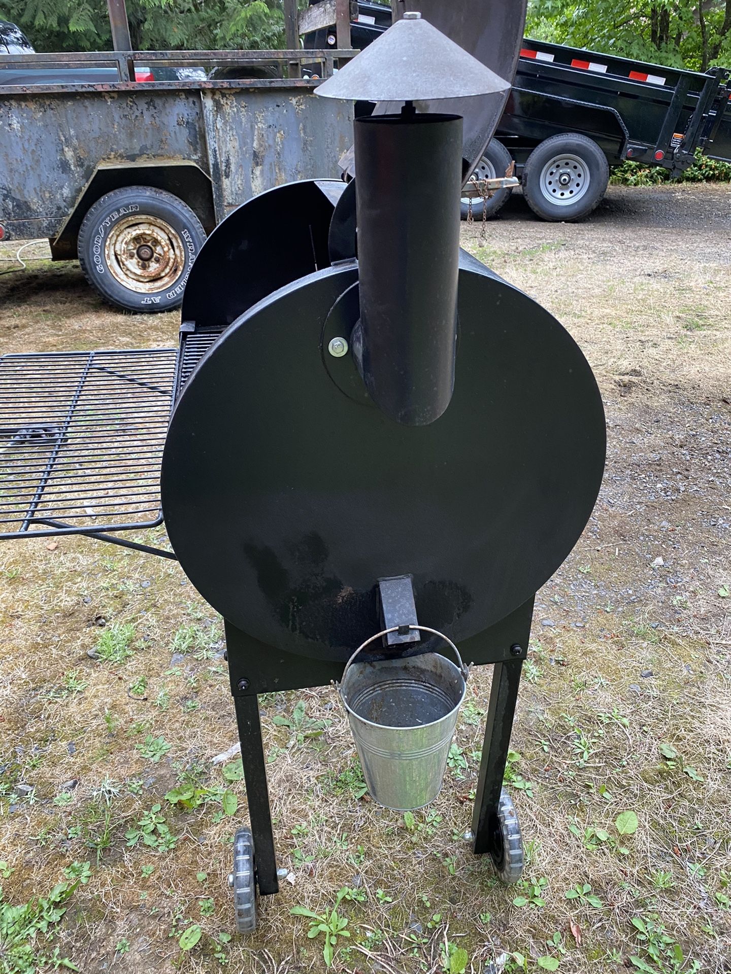 Traeger Smoker model BBQ07E for Sale in Chehalis, WA OfferUp