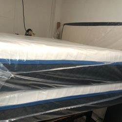 💤🛌🏾💤💤 $249 Eastern King Memory Foam Mattress Only $249 💤🛌🏾💤💤