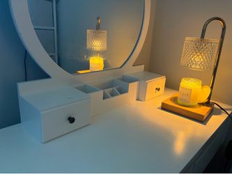 Bedroom Vanity Table & Chair