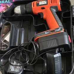 Black & Decker drill With Battery And Charger 