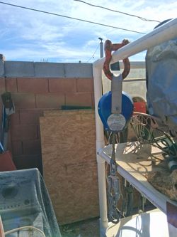 Block and Tackle auto lengths comes as a slider or stationary 900lbs rated been tested see sticker