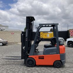 08 Toyota Forklift MODEL# 7FGCU15 3000 LB CAP