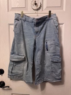 Madden Girl Denim Cargo Baggy Jorts XL