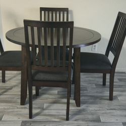 Dining Room Table And 4 Chairs