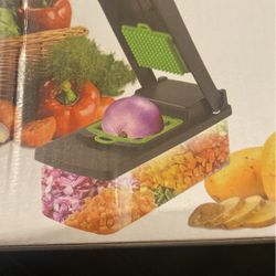 New Kitchen Slicer With Attachments 