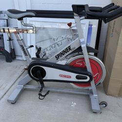 SPINNER Elite Bicycle 