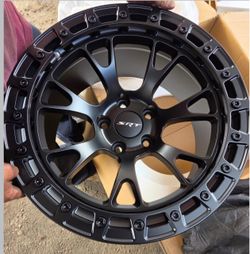 Srt wheels