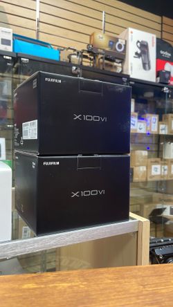 Fujifilm X100VI.  Black