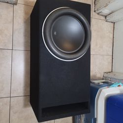 13W7 JL Audio Subwoofer with Brand new  double baffle box