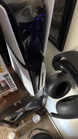 PS5 pro with disc drive and ps5 elite headset