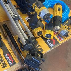 Used tool in good condition, one month warranty, no money is returned, only credit for what you pay.  Monday to Friday 7 am a 6 pm open Saturday 7 am 