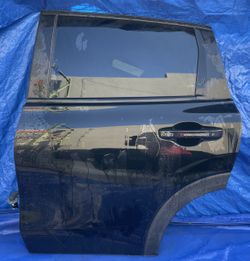 HONDA HRV HR-V REAR LEFT DRIVER SIDE DOOR ASSEMBLY BLACK (NH731P) 23-25