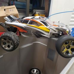 Traxxas Rustler VXL