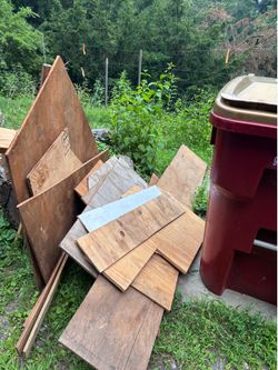 Plywood pieces