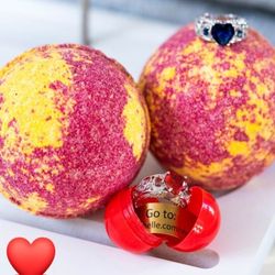 Ring 💍 Bling Bath Bombs 🌟💛
