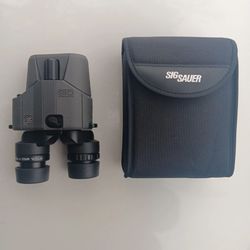 Sig Sauer ZULU6 10x30 Image Stabilized Binoculars Excellent Condition. Other Glasses. For Pick Up Fremont Sea. No Low Ball offers please. No trades