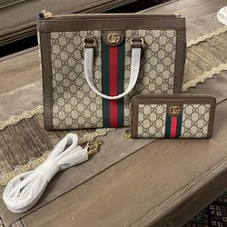 Beautiful Bag And Matching Wallet 