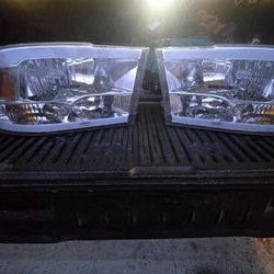 2017 Ram 1500 Headlight Assemblies