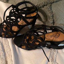 Heels- By Candies Size 6.5
