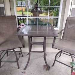 Outdoor Bistro Table And 2 Chairs