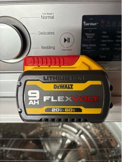 Dewalt 20v/60v MAX Flexvolt Lithium Ion 9.0Ah Battery READ DESCRIPTION