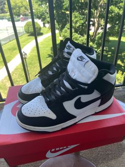 Nike dunk high (size 9)
