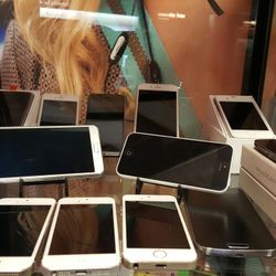Iphone And ONE plus Pre Owned Phones 