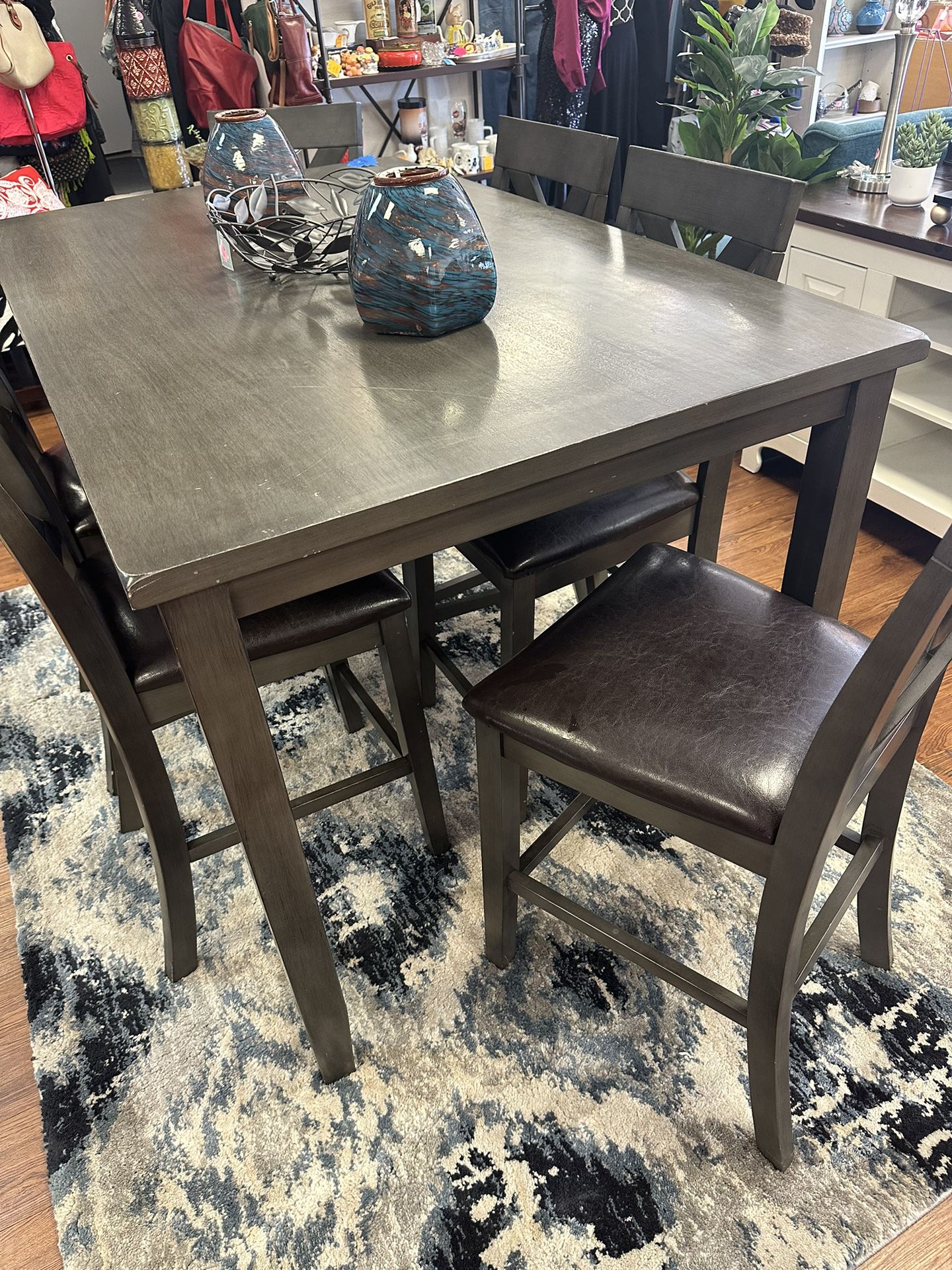 7 Piece Beautiful Gray Pub Table With 6 Chairs. Excellent Condition