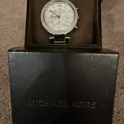 Michael Kors Ladies Watch - Silver Tone