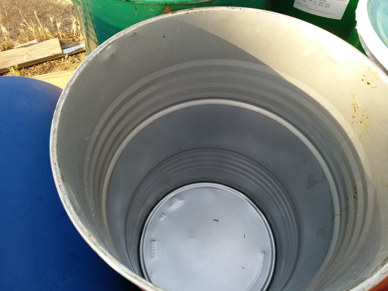 55-gallon steel barrels with lid and ring food grade