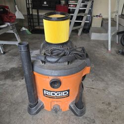 Rigid 12 Gallon Shop Vac