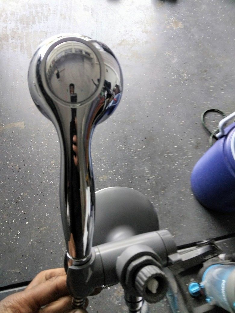 Dual Shower Head Like New