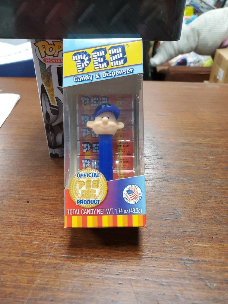 NIB Official Pez Visitor Center Dispenser