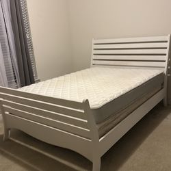 Queen size bed