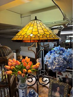 Amber leaded glass lamp