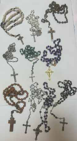 Lot of 10 Vintage Misc. Color, Material, & Style Rosaries & Now included Bonus Wood Cross (See Pic)