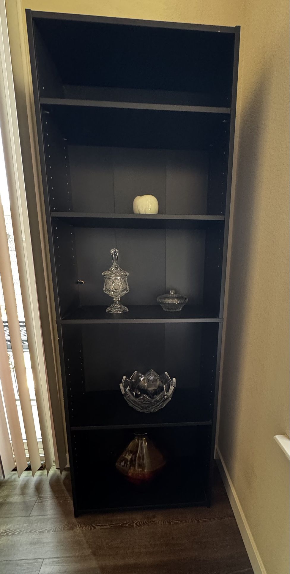 5 piece wood bookcase (blk)