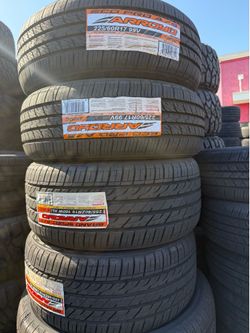 Vendo 225/60/R17 las 4 llantas arroyo por $350