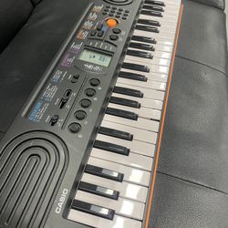 CASIO PIANO KEYBOARD 