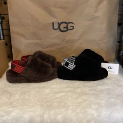WOMENS Size 5 Ugg Slides