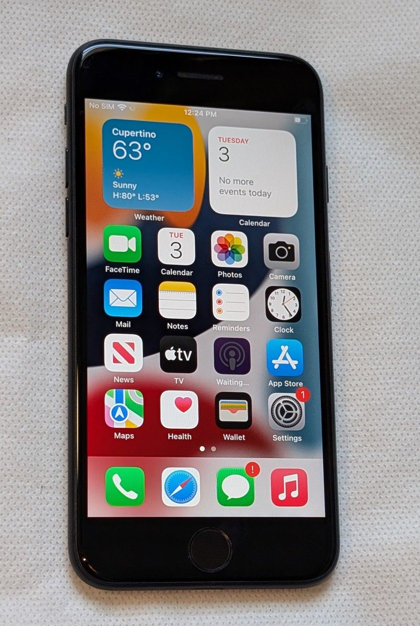 NICE APPLE iPhone 7 UNLOCKED 32GB CELL PHONE