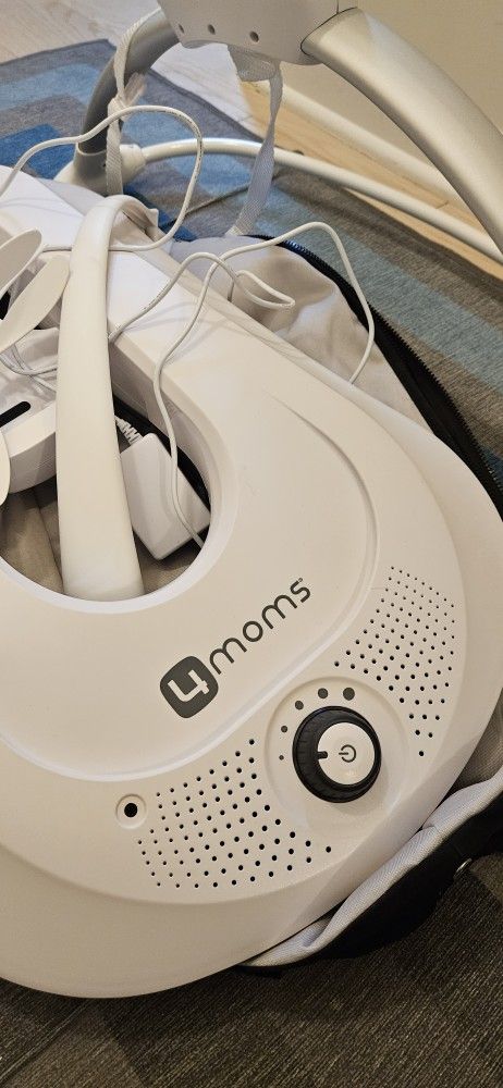 4MOMS Mamaroo Motion Baby Swing 