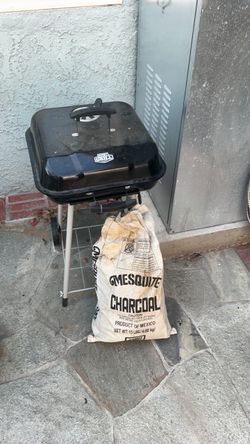 Charcoal Grill w/ 10lb charcoal bag