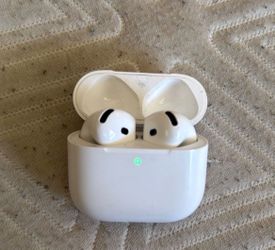 4th Gen AirPods