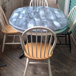 Kitchen Table And Chairs 