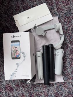 DJI OM 5 Smartphone Stabilizer Gimbal
